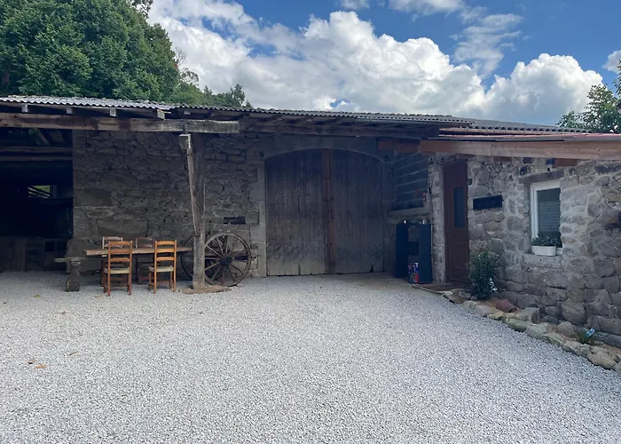 דירה Avec Entree Independante Sur Un Domaine De 9ha Avec Vue *